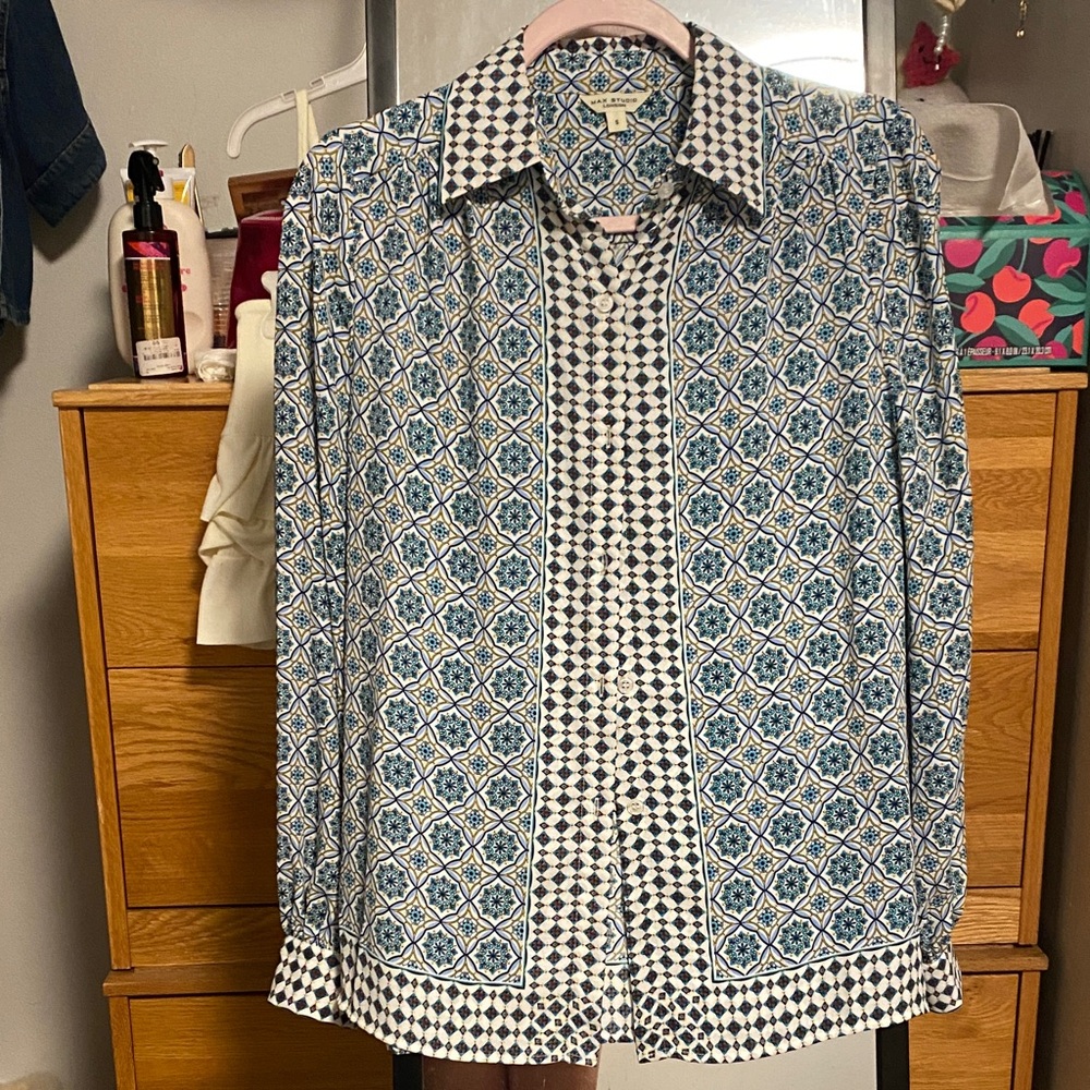 Max Studio Blue and White Geometric Shirt